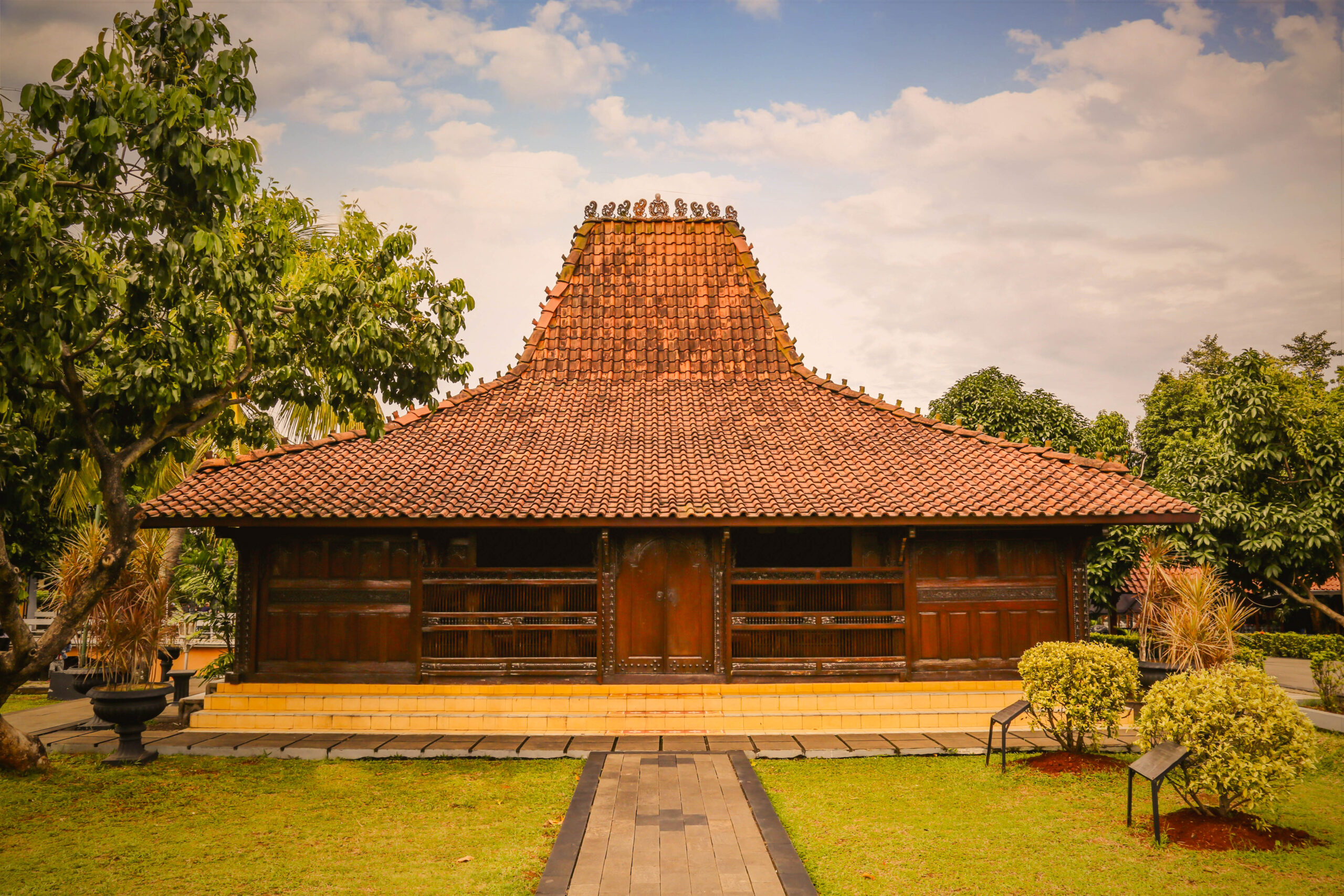 rumah joglo Jawa