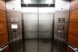Konstruksi Elevator