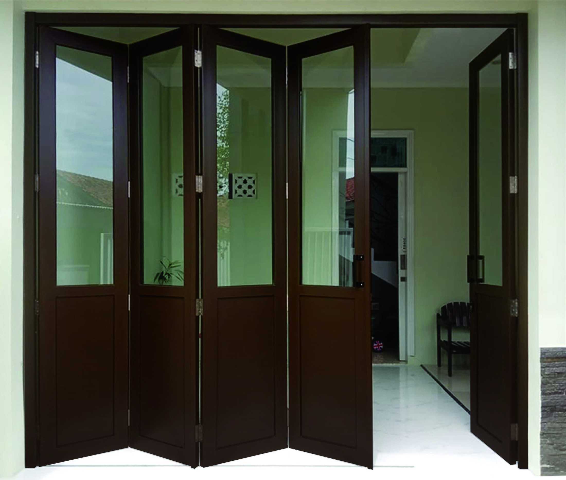 Pintu Lipat Kayu