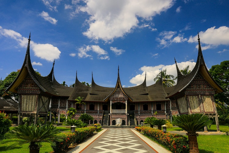 Arsitektur Vernakular Indonesia