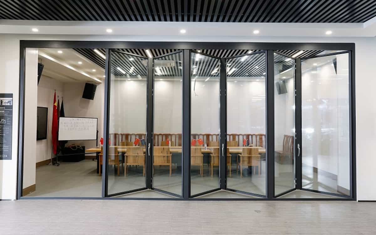 Folding door