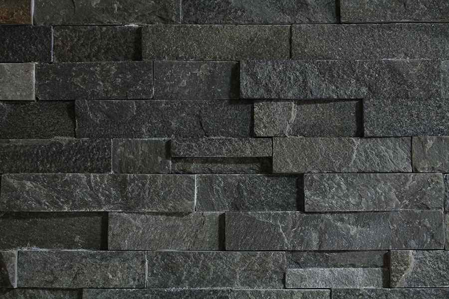 Batu Alam Andesit: Kelebihan dan Kekuatannya untuk Bangunan Modern