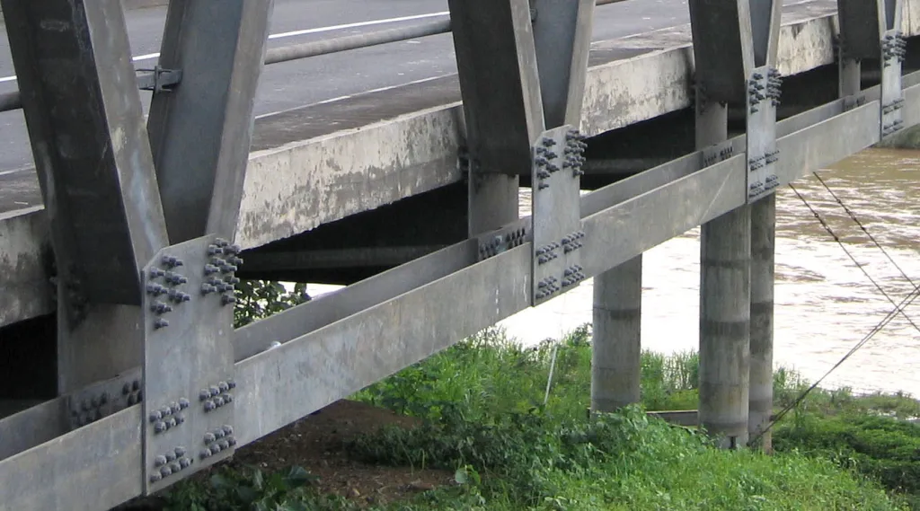 Struktur Gusset Plate