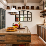 Exposed Beam: Keindahan Balok Kayu Terbuka dalam Desain Interior