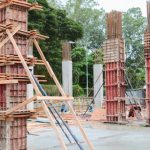 Pembuatan Bekisting Kolom, Fondasi Presisi dalam Konstruksi Modern