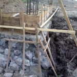 Pemasangan Batu Kosong: Teknik Konstruksi Penting untuk Kekuatan dan Stabilitas Bangunan