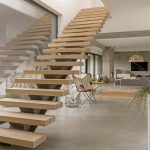 Floating Stairs Membentuk Tangga Ringan dalam Arsitektur Modern